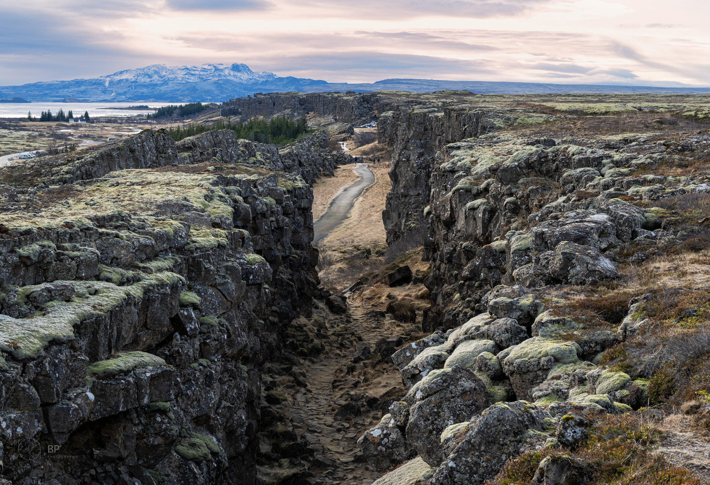 Almannagjá rift, Þingvellir